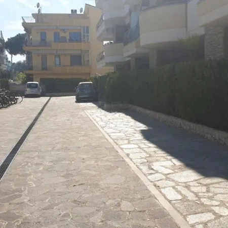شقة Immobiliare La Rosetana - Residenza La Palma روزيتو ديلي أبروتسي